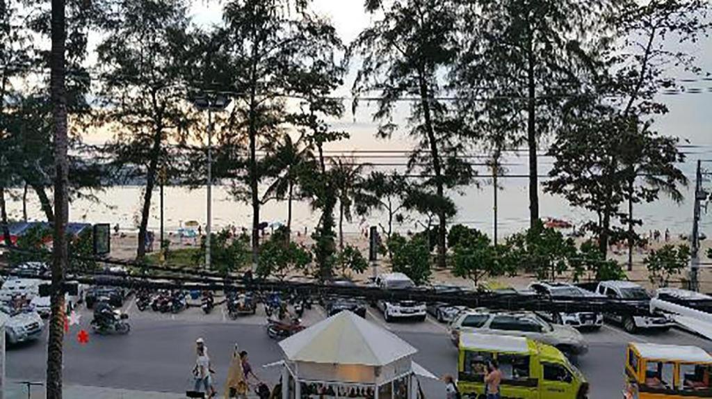 Long Beach Hotel Patong Zewnętrze zdjęcie