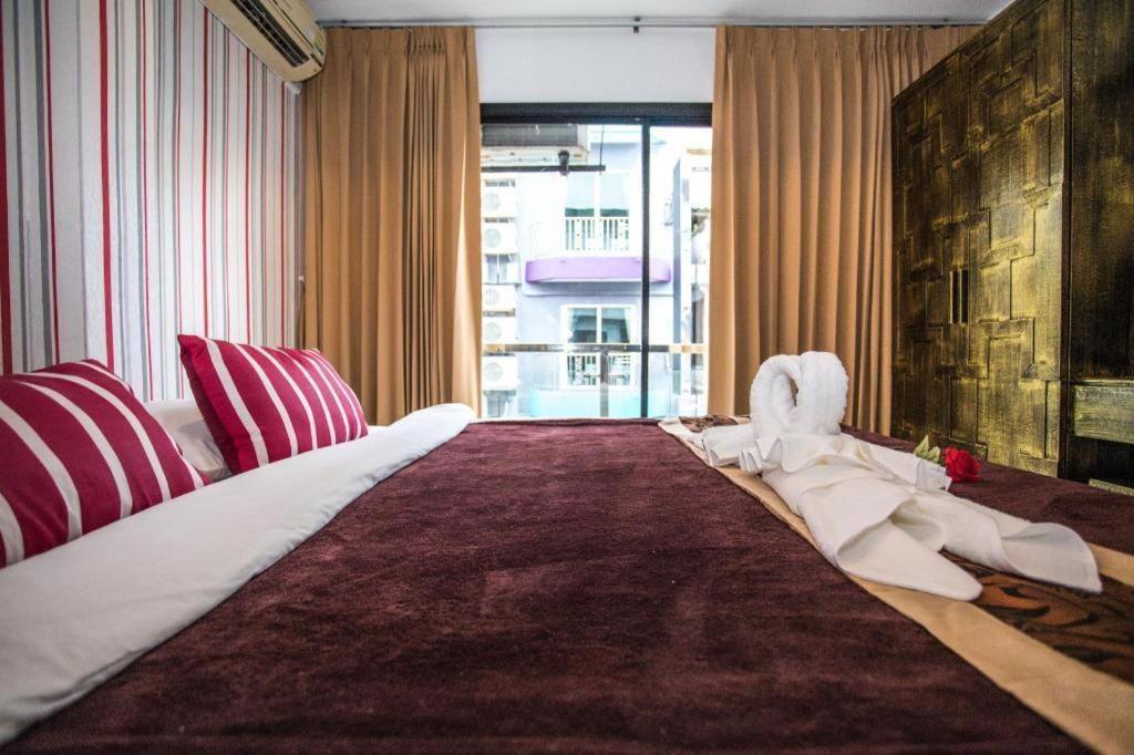 Long Beach Hotel Patong Zewnętrze zdjęcie
