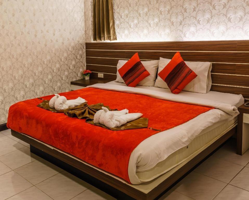 Long Beach Hotel Patong Zewnętrze zdjęcie