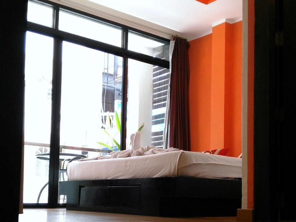 Long Beach Hotel Patong Zewnętrze zdjęcie
