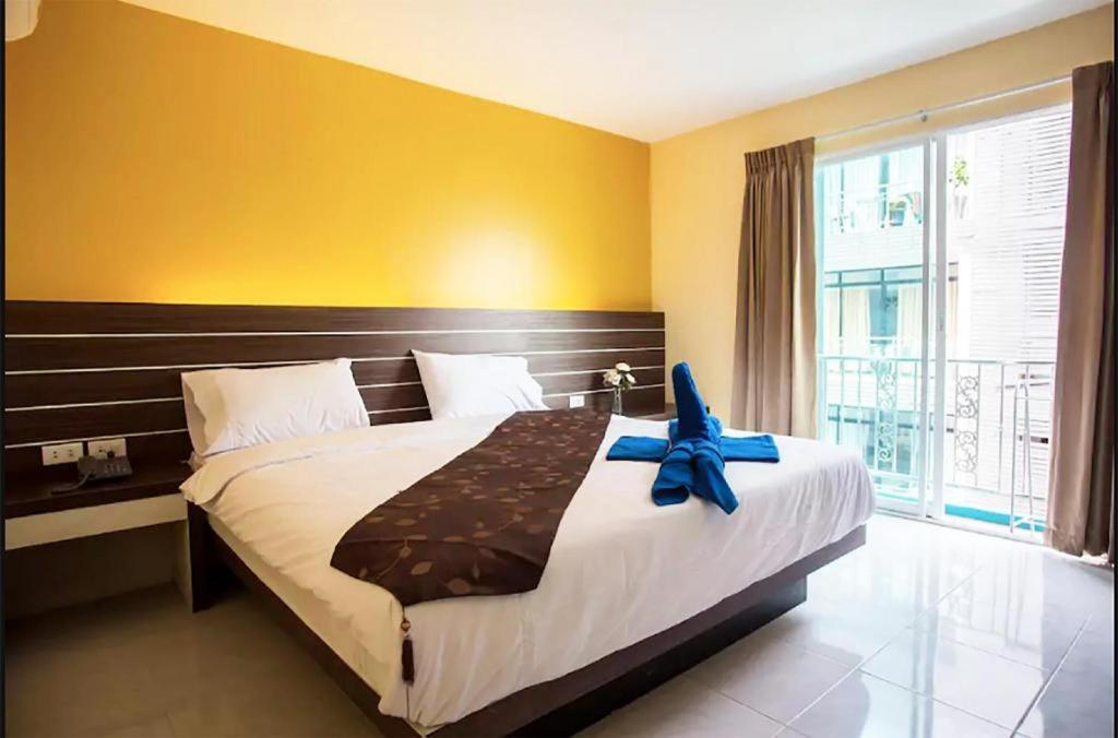 Long Beach Hotel Patong Zewnętrze zdjęcie