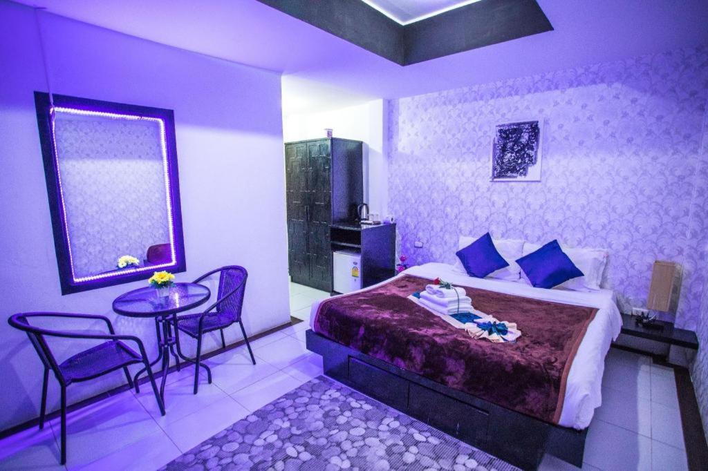 Long Beach Hotel Patong Zewnętrze zdjęcie