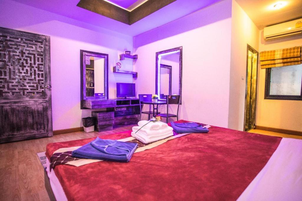 Long Beach Hotel Patong Zewnętrze zdjęcie